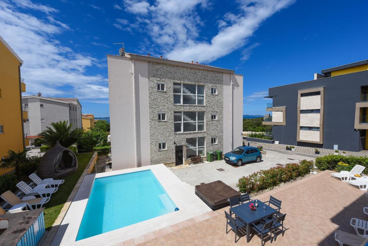 Sunset Beach Suites Kozino Exterior photo